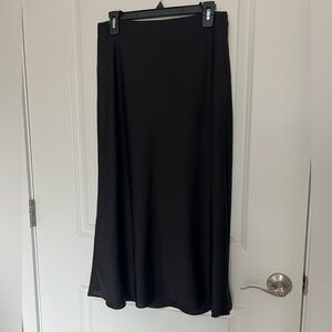 NIC+ZOE Classic Black Maxi Skirt size M/L